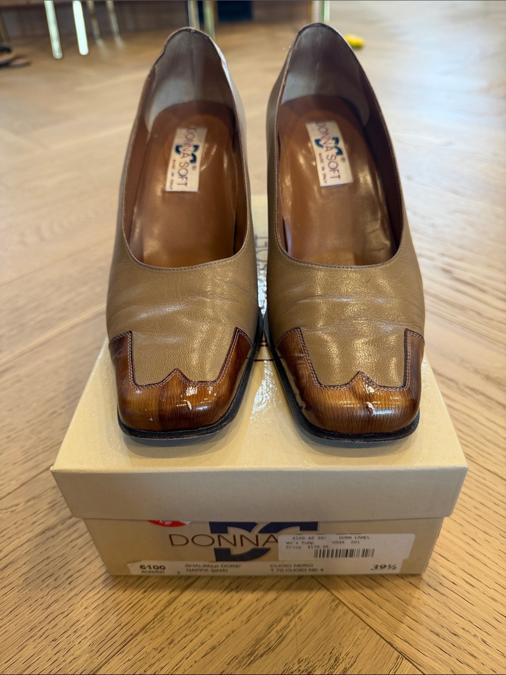 Vintage Donna Soft Genuine Leather Shoes from Italy, size 39.5